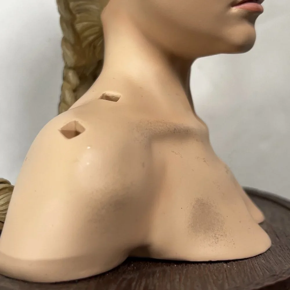 Gentle Giant Game Of Thrones Daenerys Bust 458/2000 Figure Statue Emilia Clarke